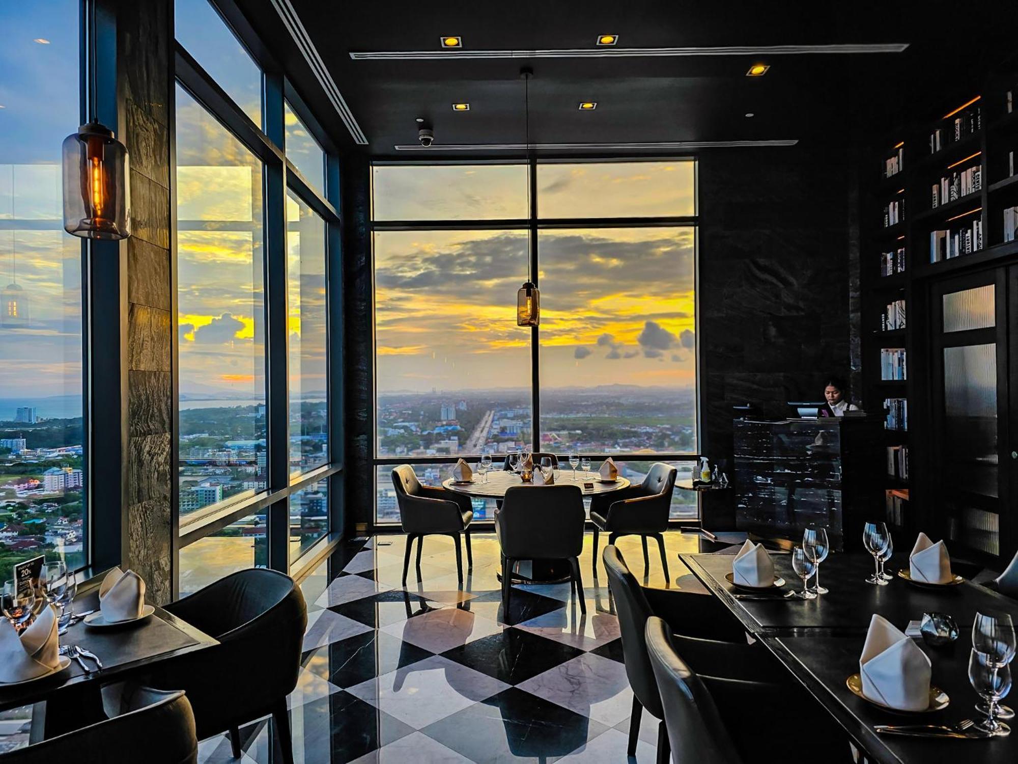 Holiday Inn & Suites Rayong City Centre By Ihg Exteriér fotografie